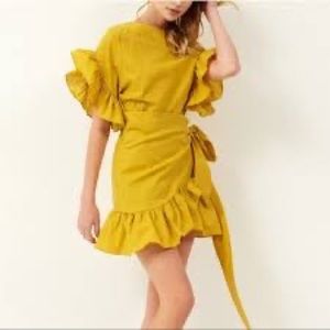 Storet’s Avril Yellow Wrap Mini Dress woman’s size Small